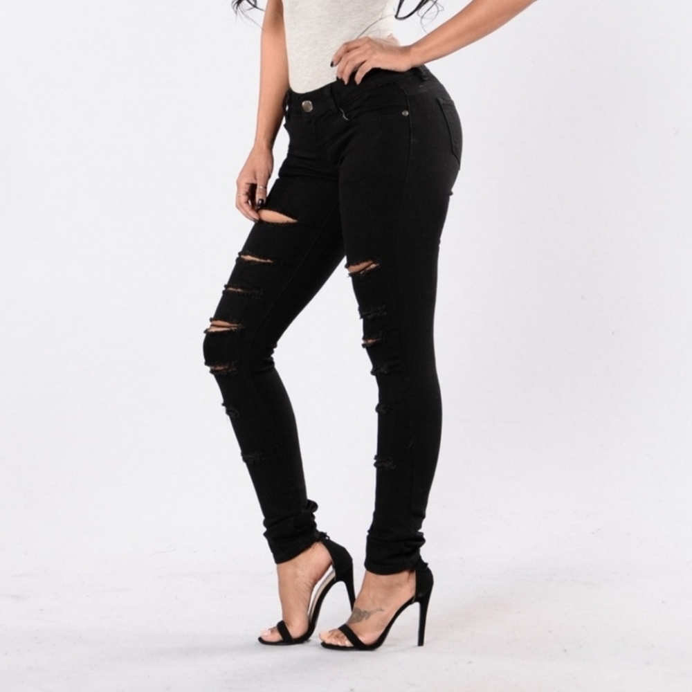 Womens Fashion Nova Distressed Hanna Skinny Black Jeans size 11 NWT